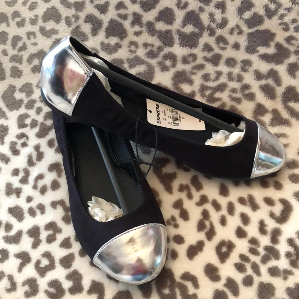 Express Black Faux Suede Silver Metallic Round Toe Ballet Flats Size 9